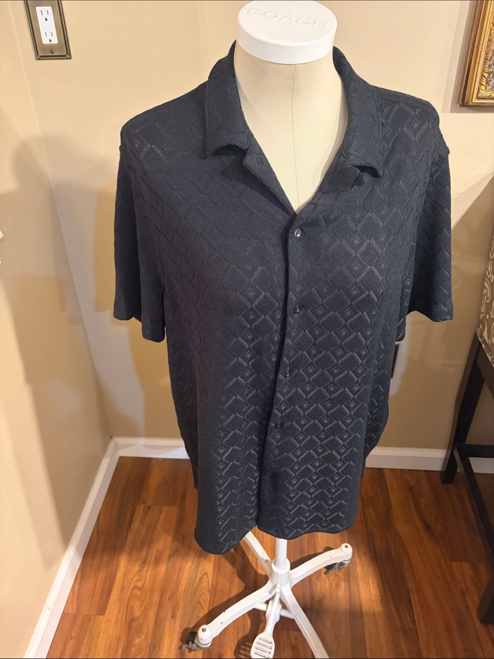 Men’s Express Black Knit shirt